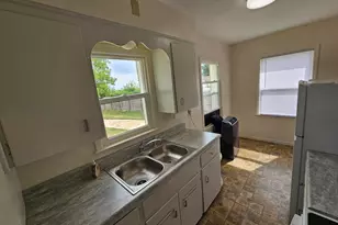 155 Cliff St, Battle Creek, MI 49014 - Photo 5