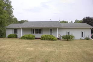 8015 E Sanders Rd, Vestaburg, MI 48891 - Photo 1