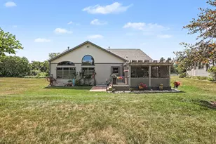 404 Vienna Ln, Fremont, MI 49412 - Photo 33