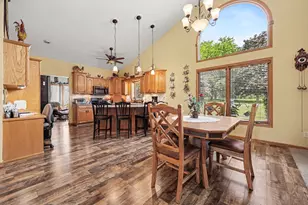 404 Vienna Ln, Fremont, MI 49412 - Photo 9
