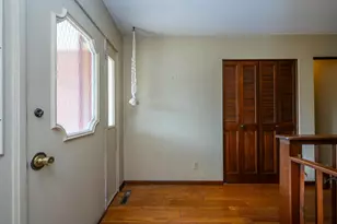 4334 Laurel Dr, Saint Joseph, MI 49085 - Photo 3