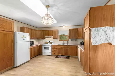 6643 S Wood Road, Sheridan, MI 48884 - Photo 7