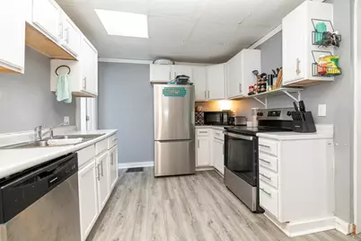 518 Walnut Street, Three Rivers, MI 49093 - Photo 7