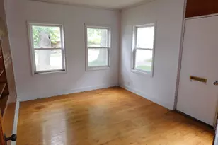 157 Harrison St, Manistee, MI 49660 - Photo 17