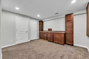 8135 Cypress Cir, Dexter, MI 48130 - Photo 47