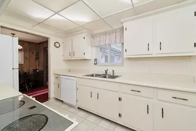 8807 Lake Park Drive, Onekama, MI 49675 - Photo 9