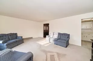 8807 Lake Park Dr, Onekama, MI 49675 - Photo 17