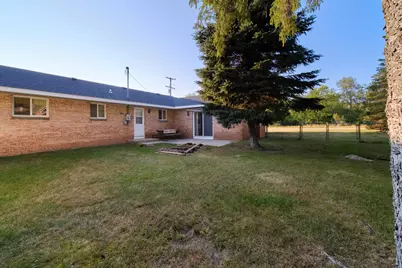 8807 Lake Park Drive, Onekama, MI 49675 - Photo 27