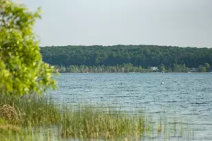 8807 Lake Park Dr, Onekama, MI 49675 - Photo 49
