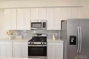 1104 Salt Springs Dr, Saline, MI 48176 - Photo 13