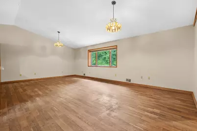 2474 E Vw Avenue E, Vicksburg, MI 49097 - Photo 5
