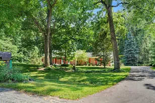 22727 Sunset Dr, Kalamazoo, MI 49009 - Photo 5