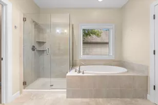8243 Heathertree Ln, Brighton, MI 48116 - Photo 47