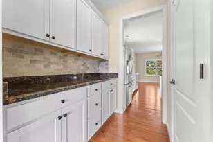 8243 Heathertree Ln, Brighton, MI 48116 - Photo 19