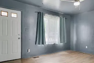135 Saratoga Ave, Battle Creek, MI 49037 - Photo 5