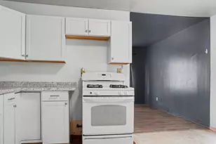135 Saratoga Ave, Battle Creek, MI 49037 - Photo 11