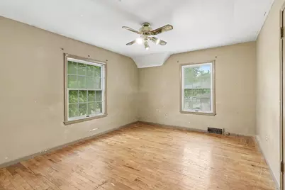 336 Paw Paw Avenue, Watervliet, MI 49098 - Photo 9