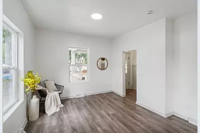 1021 Lincoln Avenue NW, Grand Rapids, MI 49504 - Photo 9