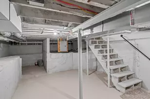 1021 Lincoln Ave NW, Grand Rapids, MI 49504 - Photo 27