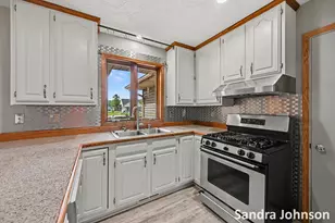 12725 Park Dr, Wayland, MI 49348 - Photo 15