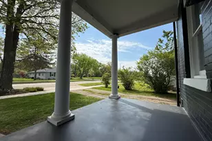 614 Magnolia St, Three Oaks, MI 49128 - Photo 9