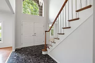 2189 Clinton View Cir, Rochester Hills, MI 48309 - Photo 9
