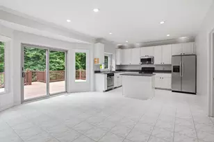 2189 Clinton View Cir, Rochester Hills, MI 48309 - Photo 23