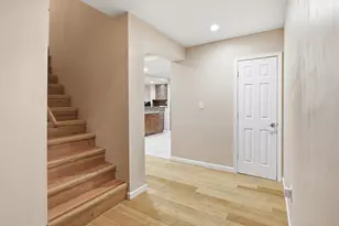 2189 Clinton View Cir, Rochester Hills, MI 48309 - Photo 49