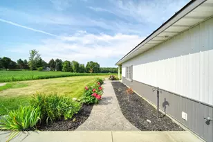 2282 N Lake Wilson Rd, Hillsdale, MI 49242 - Photo 9