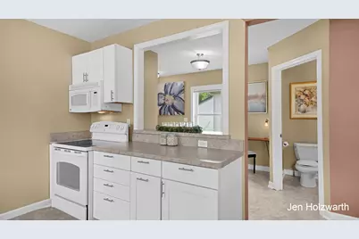 122 E Kent Street, Grand Ledge, MI 48837 - Photo 13