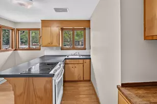 800 Balfour St, Midland, MI 48640 - Photo 11