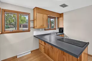 800 Balfour St, Midland, MI 48640 - Photo 13