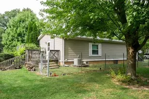 79 Hawley St, Quincy, MI 49082 - Photo 3