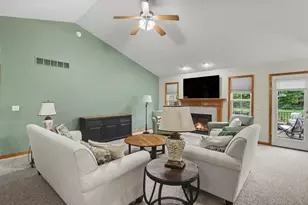 50203 Chardonnay St, Paw Paw, MI 49079 - Photo 7