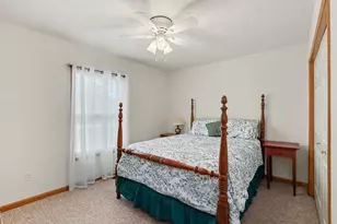 50203 Chardonnay St, Paw Paw, MI 49079 - Photo 17