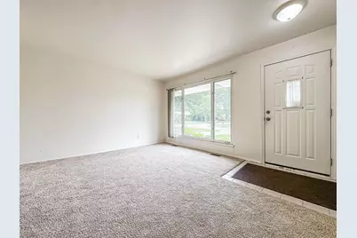 32339 Chalfonte Drive, Warren, MI 48092 - Photo 7