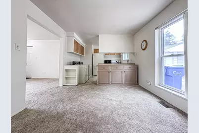 32339 Chalfonte Drive, Warren, MI 48092 - Photo 9
