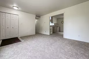 32339 Chalfonte Dr, Warren, MI 48092 - Photo 5