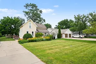 4071 Ivanrest Ave SW, Grandville, MI 49418 - Photo 1