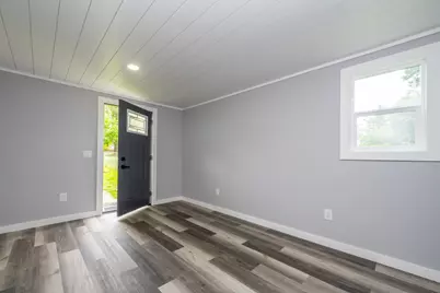 411 Paw Paw Avenue, Watervliet, MI 49098 - Photo 5