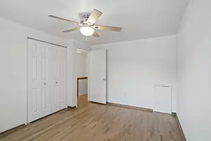 45168 Kensington St, Utica, MI 48317 - Photo 13