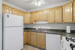 45168 Kensington St, Utica, MI 48317 - Photo 9