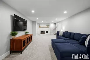 270 Lenora Ave NW, Grand Rapids, MI 49504 - Photo 19