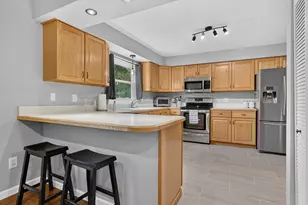 4350 Somerville Dr, West Bloomfield, MI 48323 - Photo 11