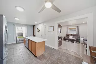 1136 Cooper St, Jackson, MI 49202 - Photo 19