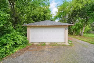 1136 Cooper St, Jackson, MI 49202 - Photo 37