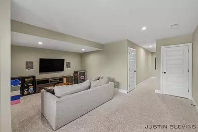 8915 Barrington Lane, Jenison, MI 49428 - Photo 19