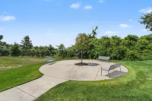 8915 Barrington Ln, Jenison, MI 49428 - Photo 25