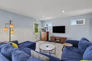 8915 Barrington Ln, Jenison, MI 49428 - Photo 5