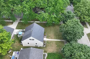 1135 Walwood Dr NE, Grand Rapids, MI 49505 - Photo 15